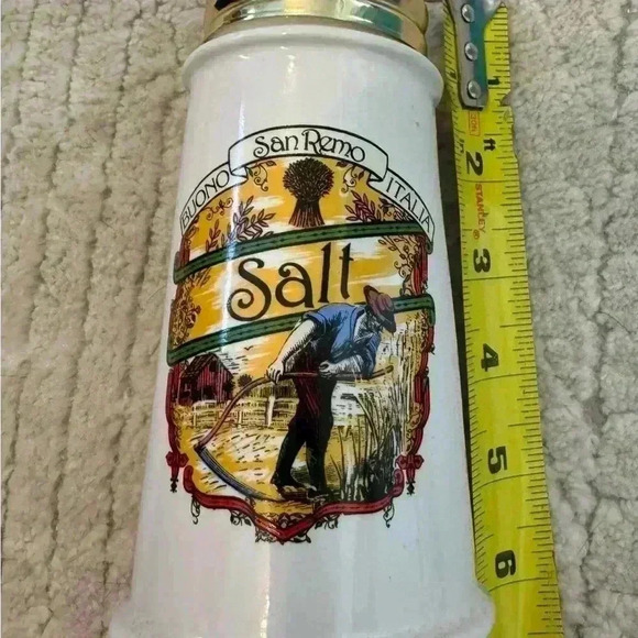 Salt and pepper shakers - Picture 7 of 7